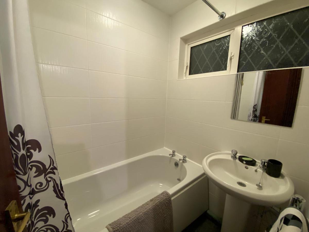 Serene 4Br In Harborne Close To Qe Hospital, Harborne Centre 伯明翰 外观 照片